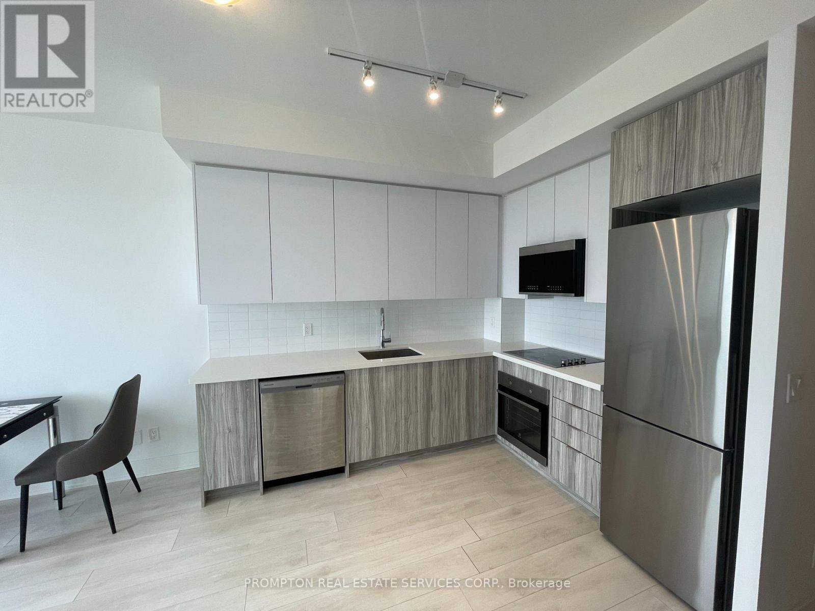 #1601 - 297 Oak Walk Drive, Oakville, Ontario  L6H 6Z3 - Photo 2 - W12459396