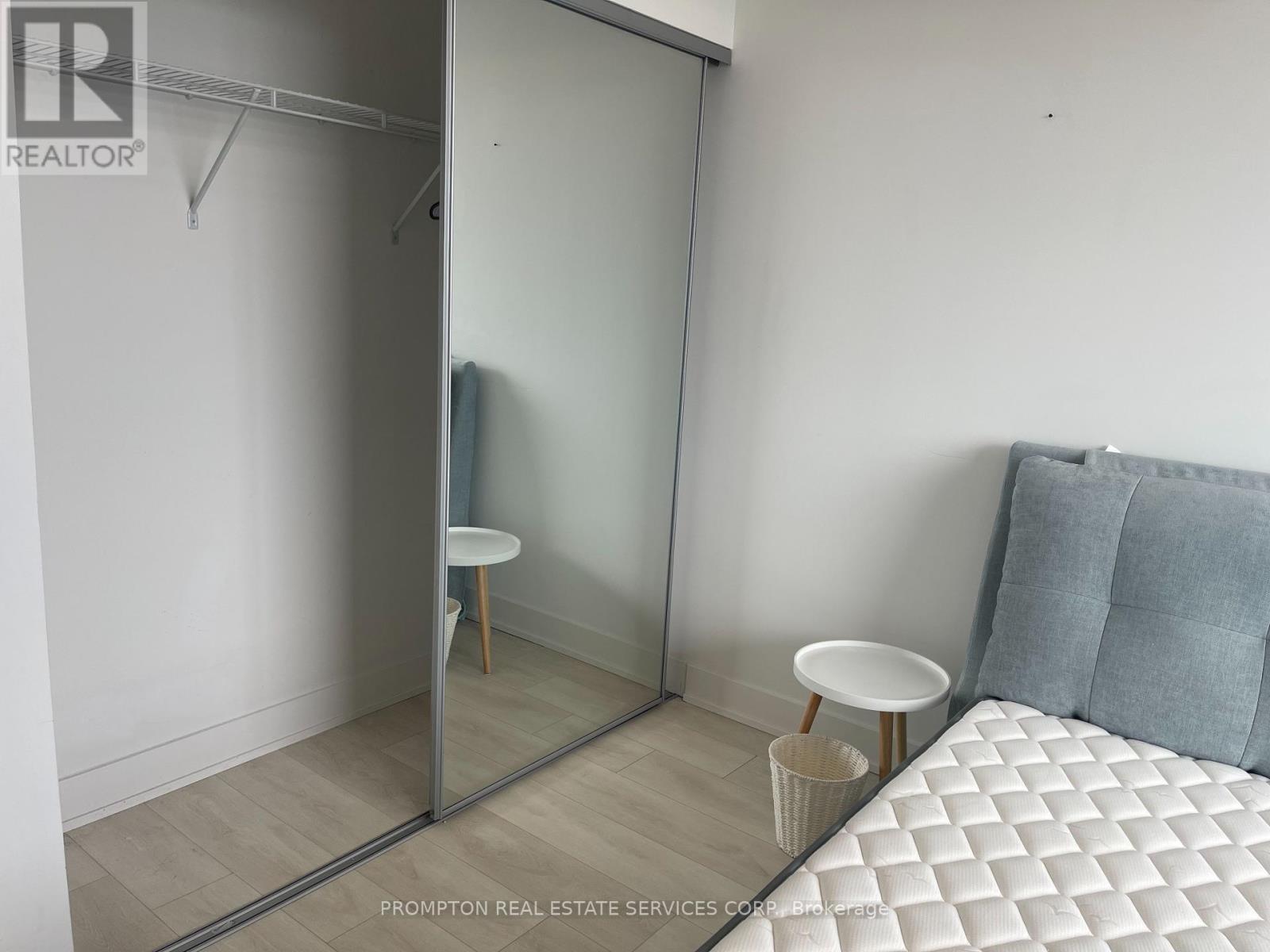 #1601 - 297 Oak Walk Drive, Oakville, Ontario  L6H 6Z3 - Photo 6 - W12459396