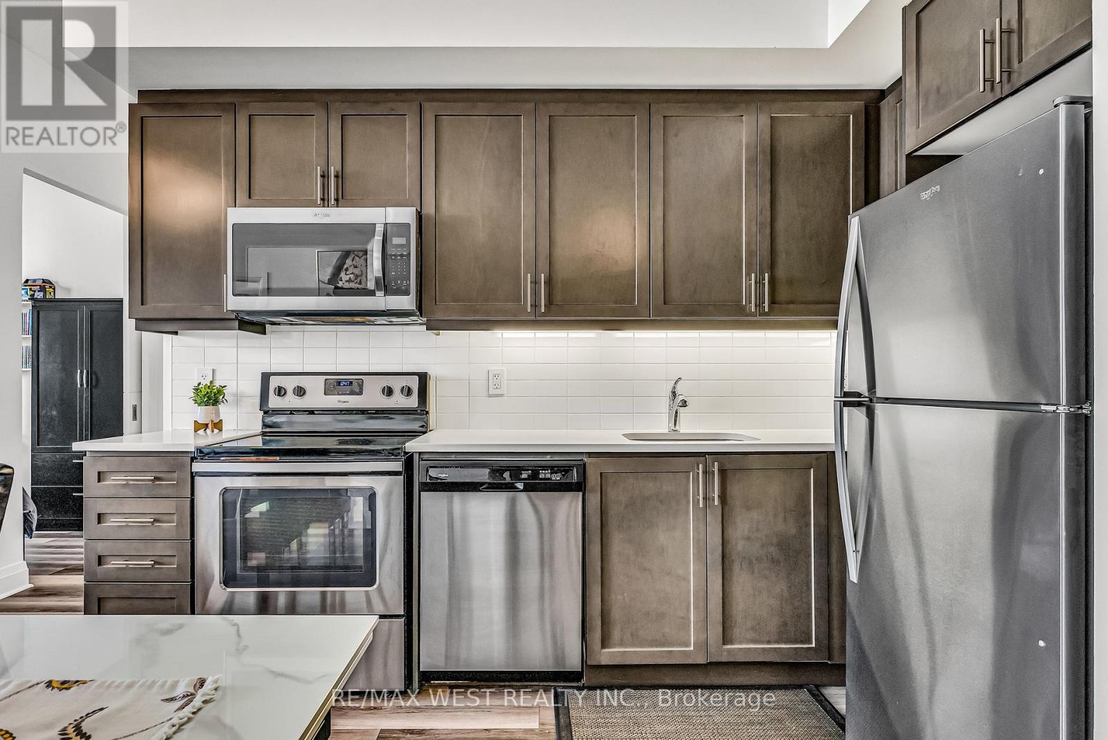 2308 - 15 Zorra Street, Toronto, Ontario  M8Z 0C1 - Photo 10 - W12459397