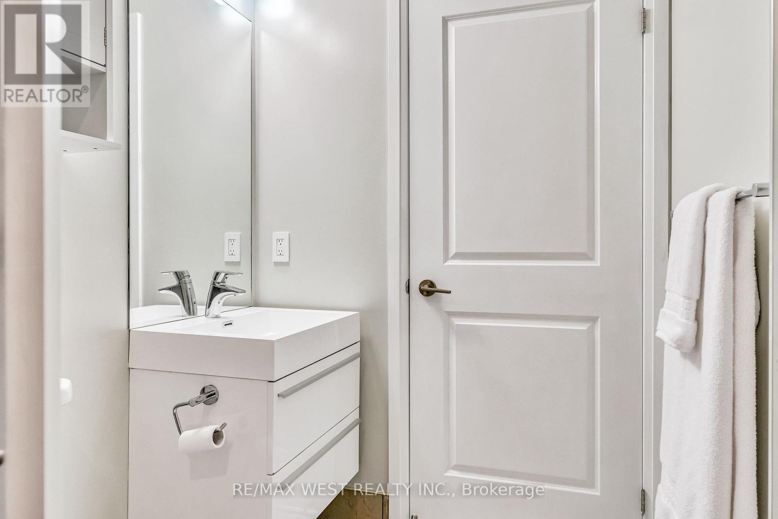 2308 - 15 Zorra Street, Toronto, Ontario  M8Z 0C1 - Photo 26 - W12459397