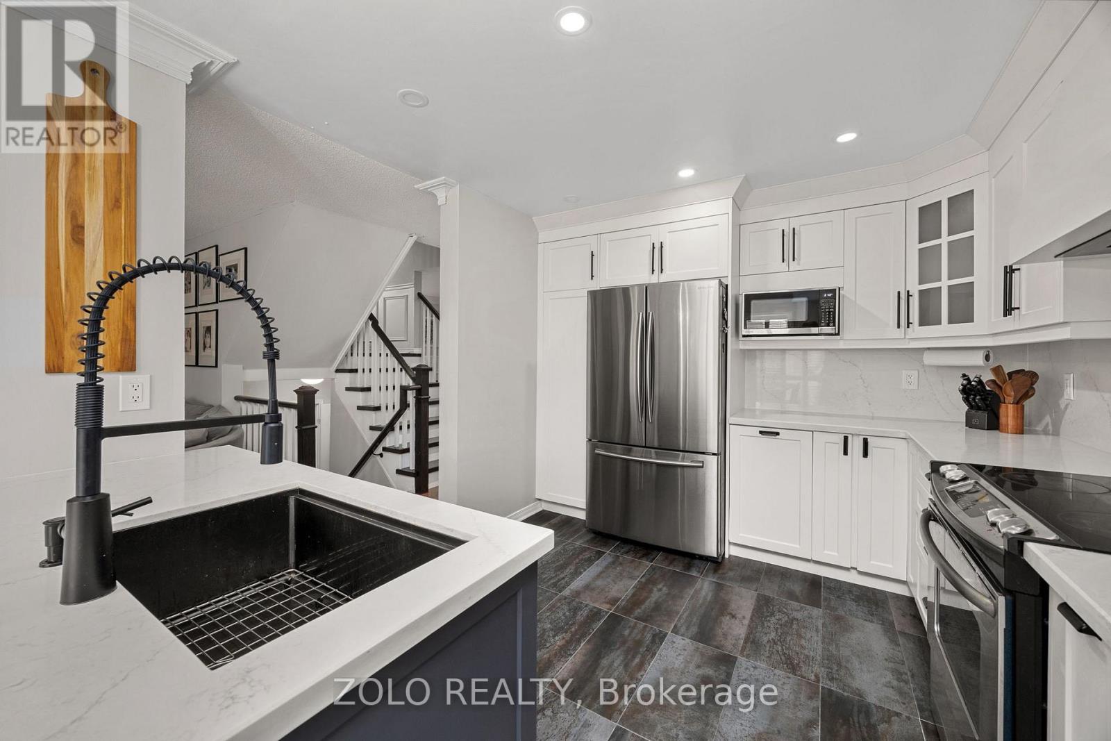 49 Sandyshores Drive, Brampton, Ontario  L6R 2H3 - Photo 22 - W12459406