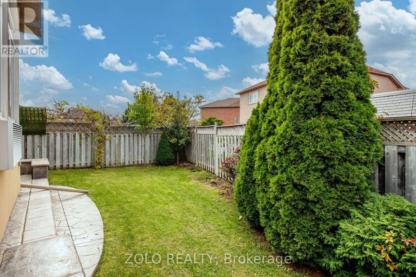 49 Sandyshores Drive, Brampton, Ontario  L6R 2H3 - Photo 45 - W12459406