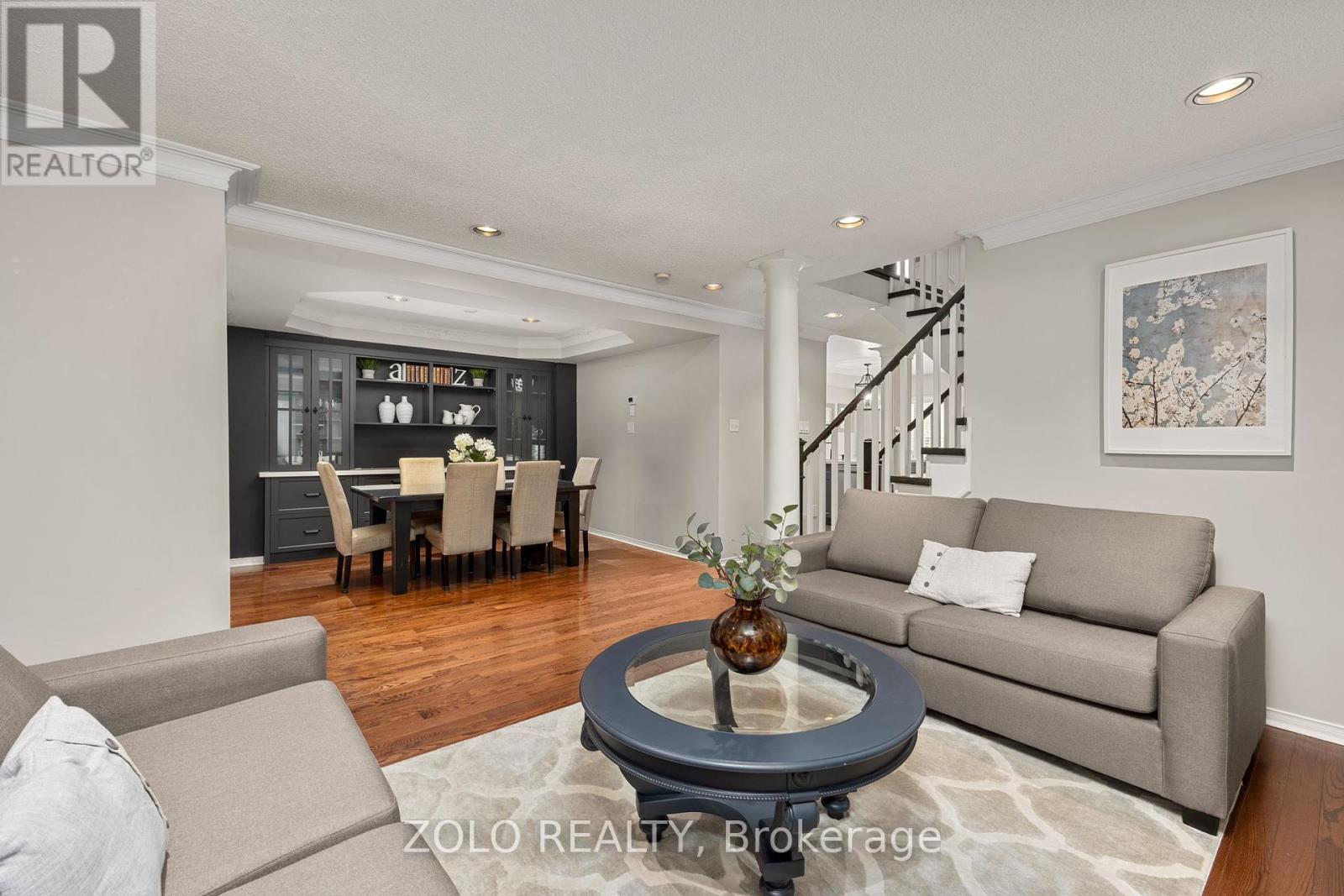 49 Sandyshores Drive, Brampton, Ontario  L6R 2H3 - Photo 8 - W12459406