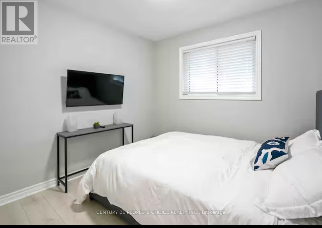 5 Northwood Drive, St. Catharines, Ontario  L2M 4J4 - Photo 10 - X12459399