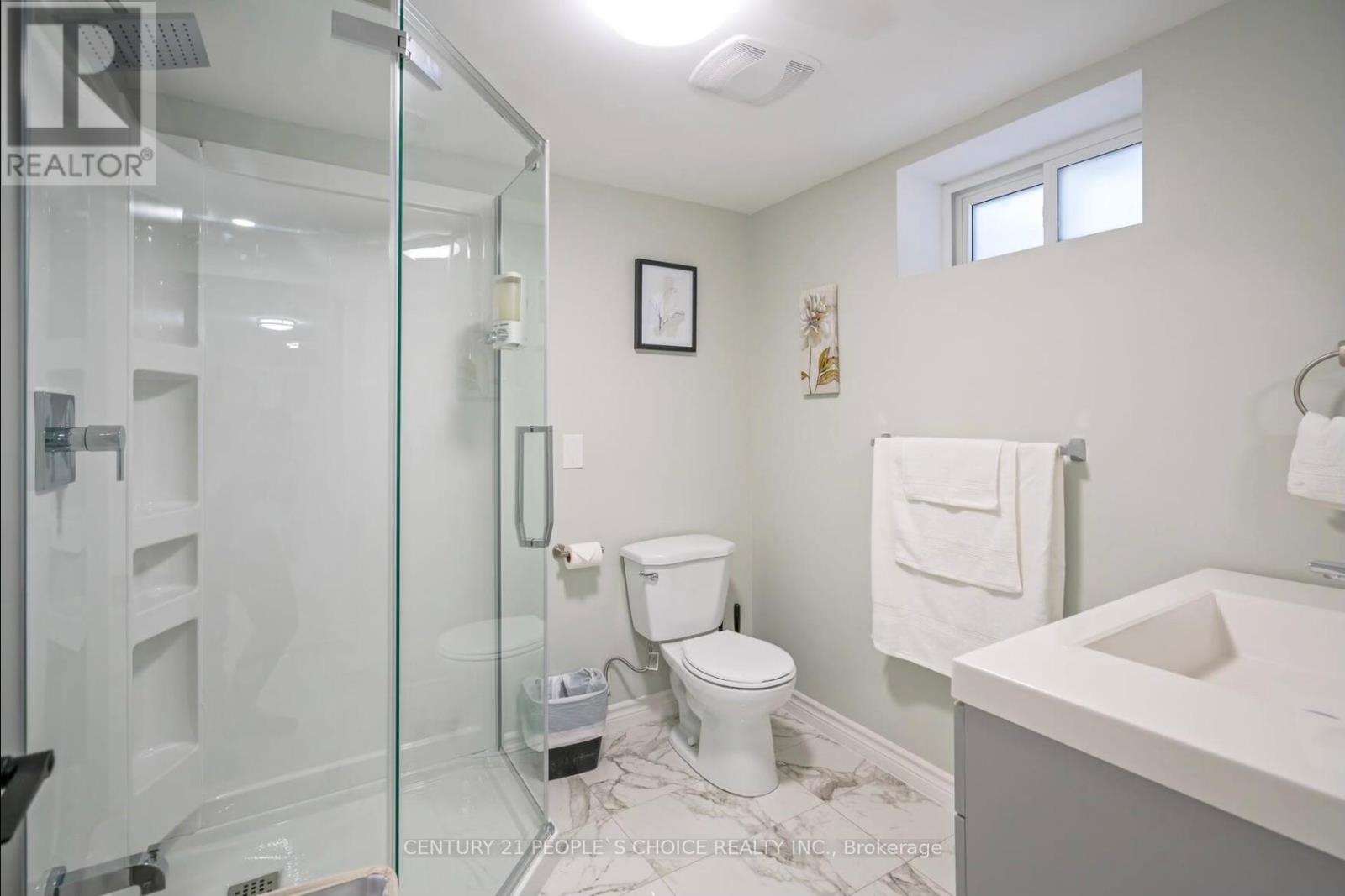 5 Northwood Drive, St. Catharines, Ontario  L2M 4J4 - Photo 17 - X12459399