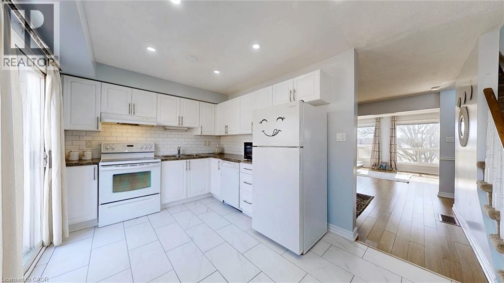 1155 Paramount Drive Unit# 43, Stoney Creek, Ontario  L8J 2N2 - Photo 14 - 40778513