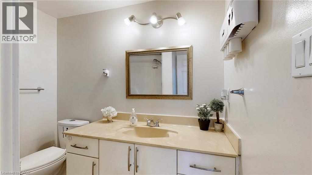 1155 Paramount Drive Unit# 43, Stoney Creek, Ontario  L8J 2N2 - Photo 25 - 40778513
