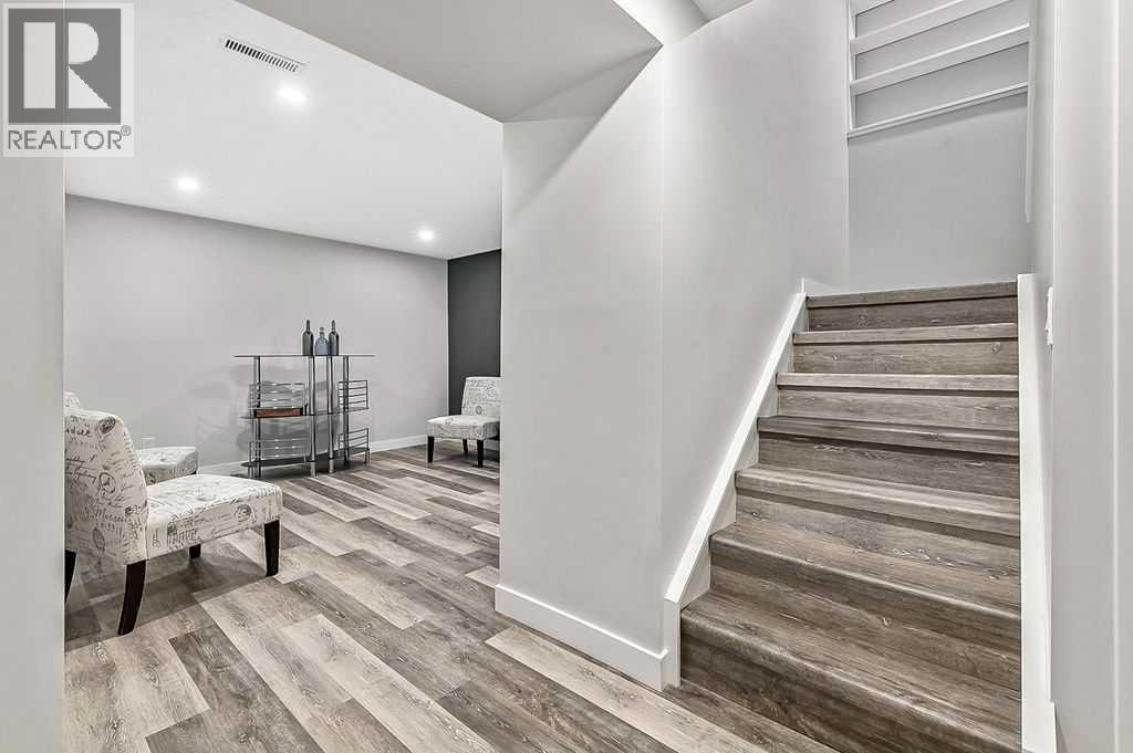 31 Castlebrook Road Ne, Calgary, Alberta  T3J 1R3 - Photo 20 - A2254317