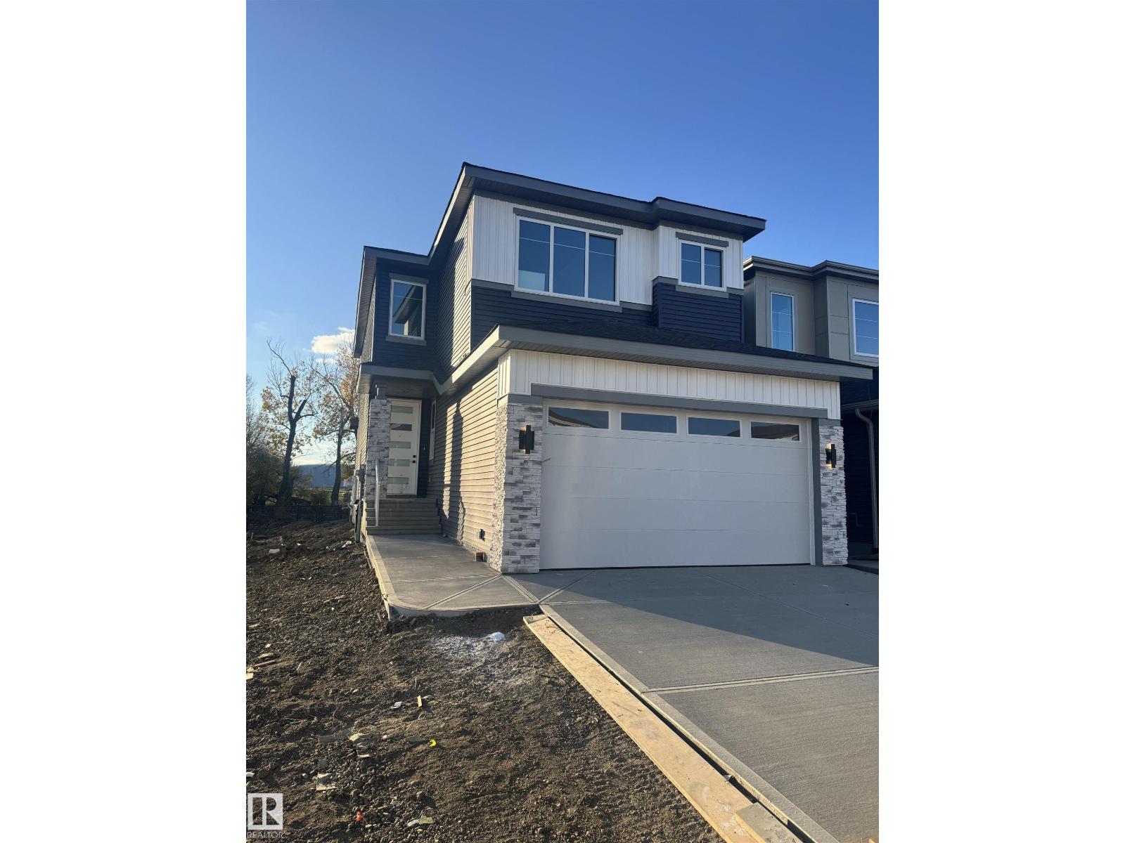 8453 Mayday Link SW, Edmonton, Alberta