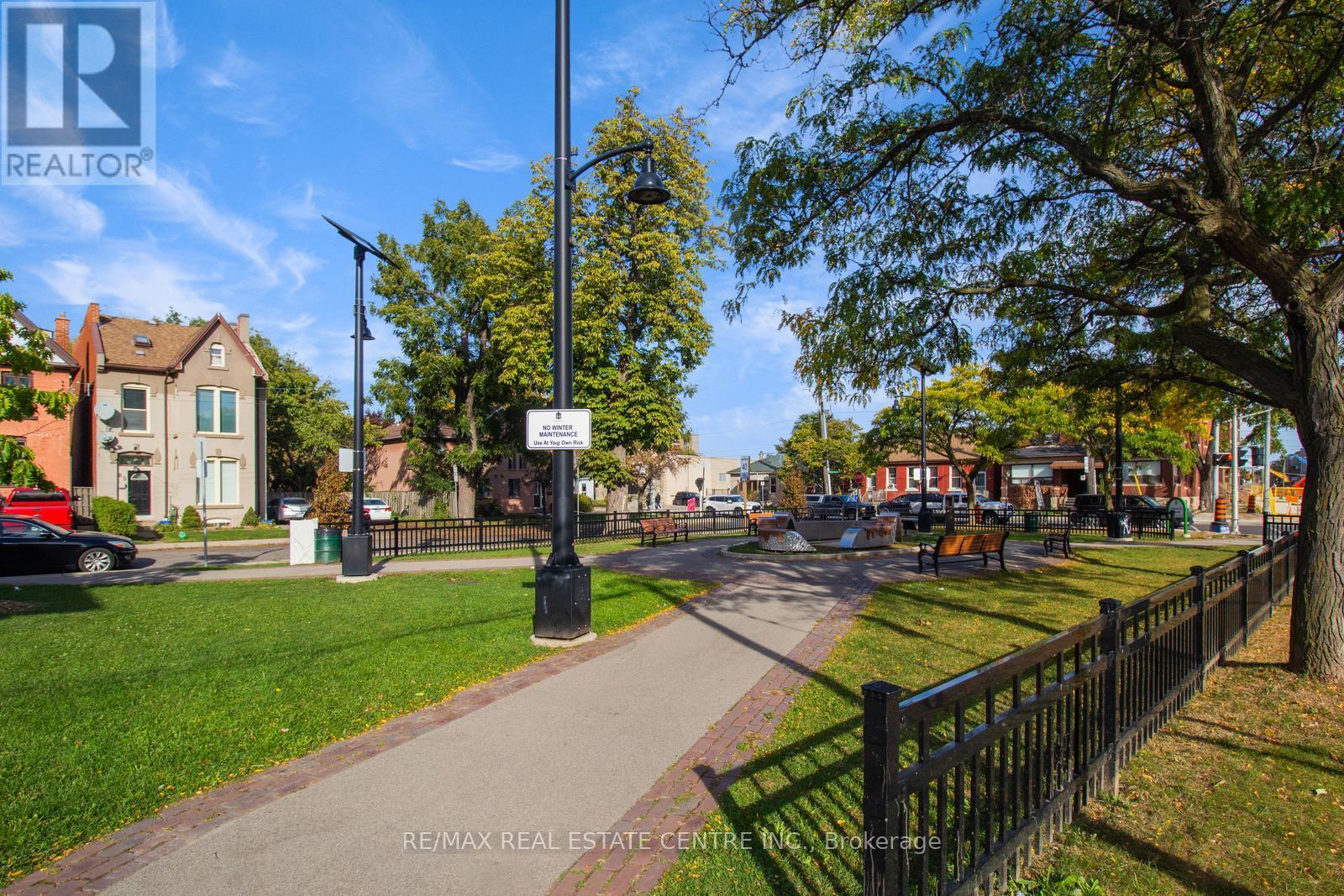 49 Wentworth #main Street, Hamilton, Ontario  L8L 5V3 - Photo 31 - X12459409