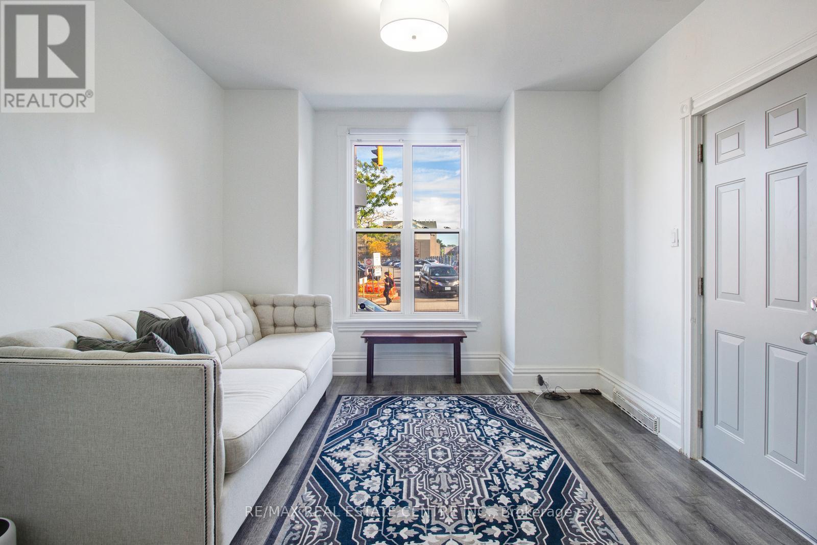 49 Wentworth #main Street, Hamilton, Ontario  L8L 5V3 - Photo 5 - X12459409