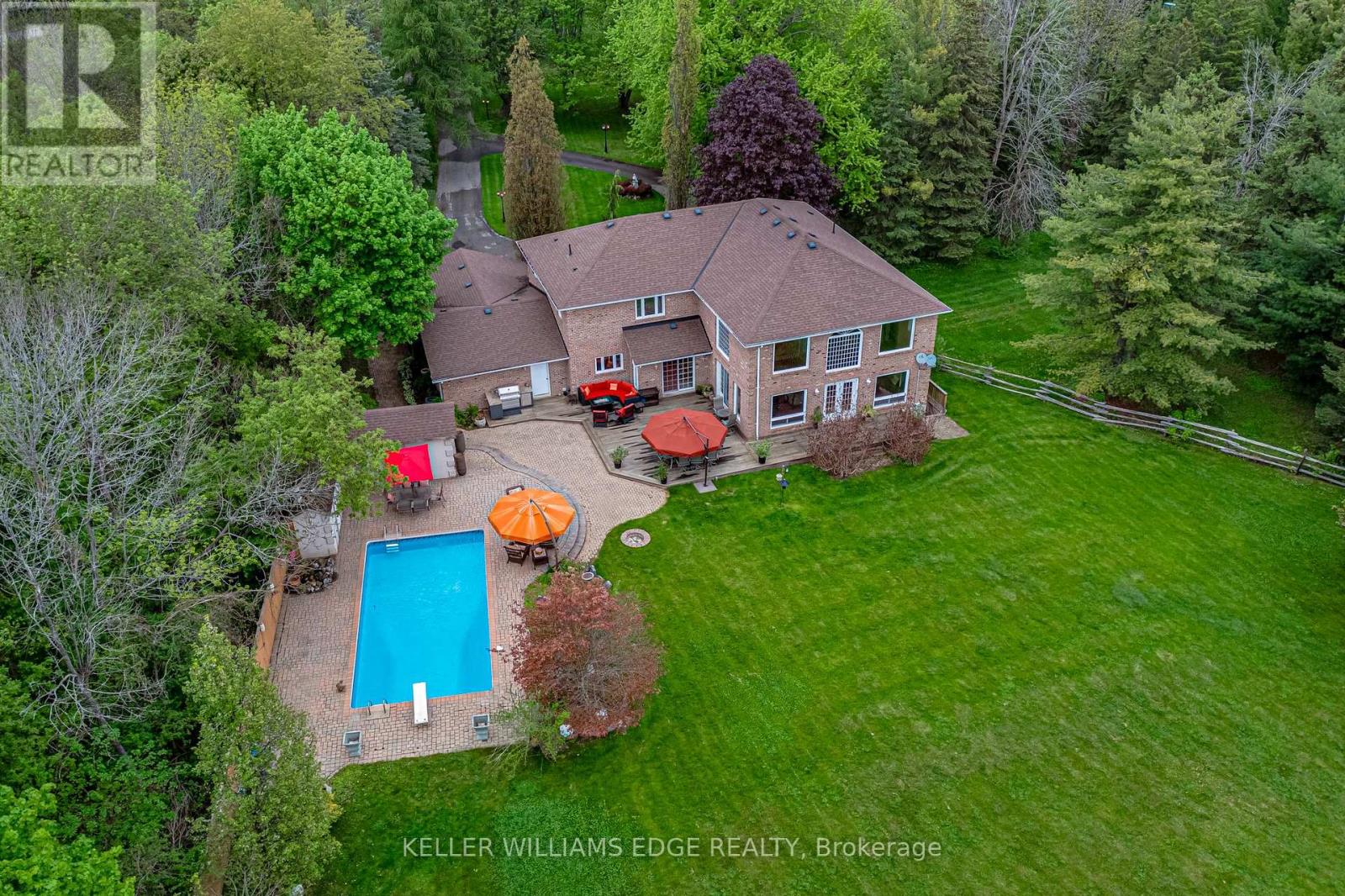 57 Kennedy Road, Caledon, Ontario  L7C 2M7 - Photo 2 - W12092509