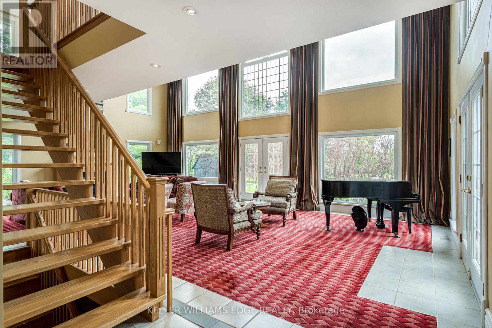 57 Kennedy Road, Caledon, Ontario  L7C 2M7 - Photo 7 - W12092509