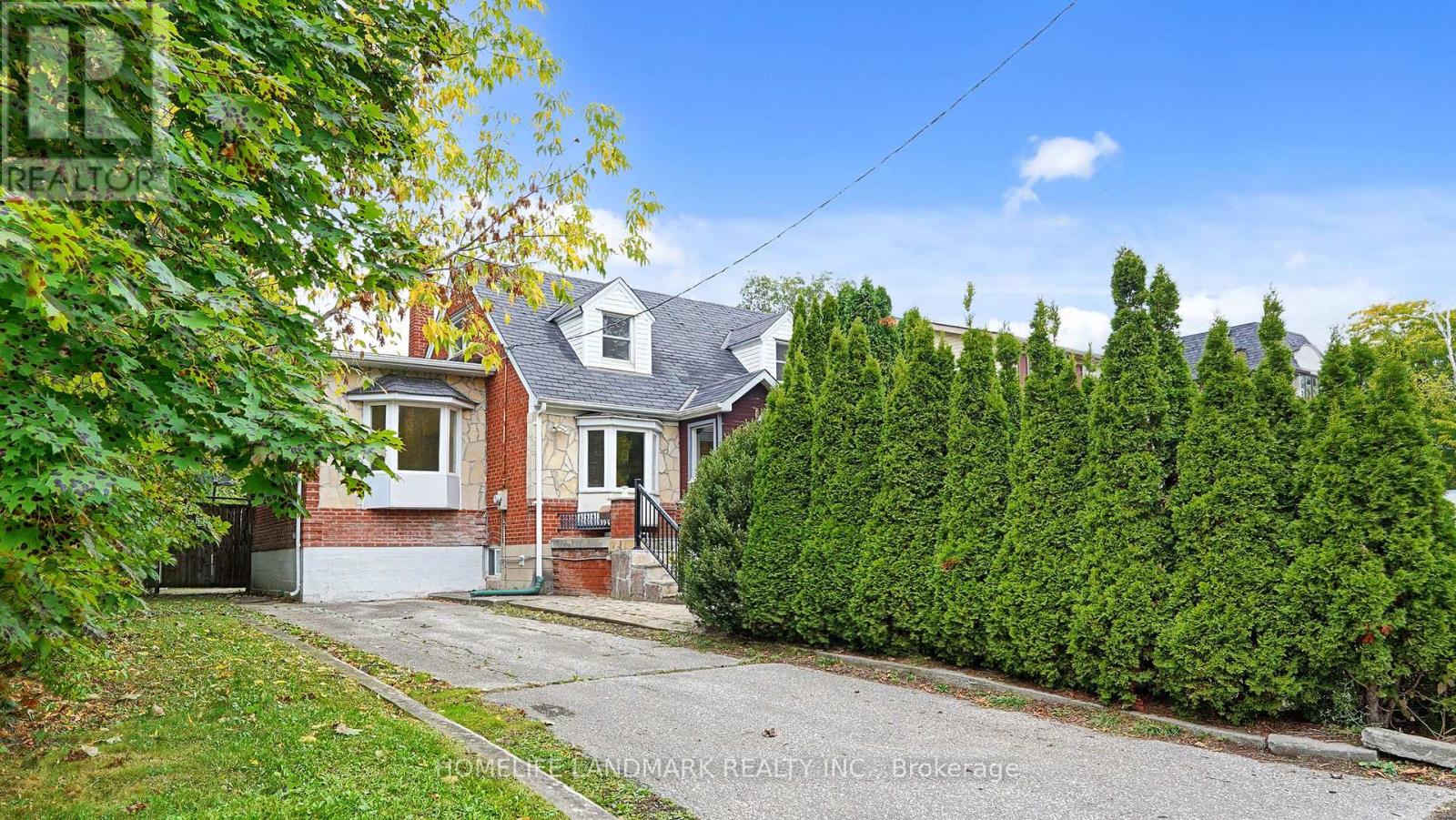 47 Dromore Crescent, Toronto, Ontario  M2R 2H4 - Photo 3 - C12459415