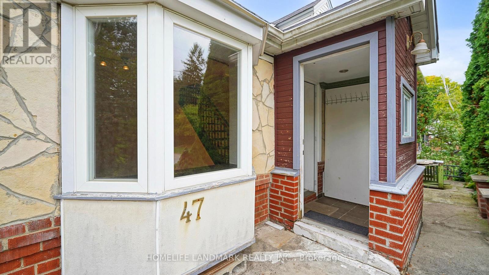 47 Dromore Crescent, Toronto, Ontario  M2R 2H4 - Photo 5 - C12459415