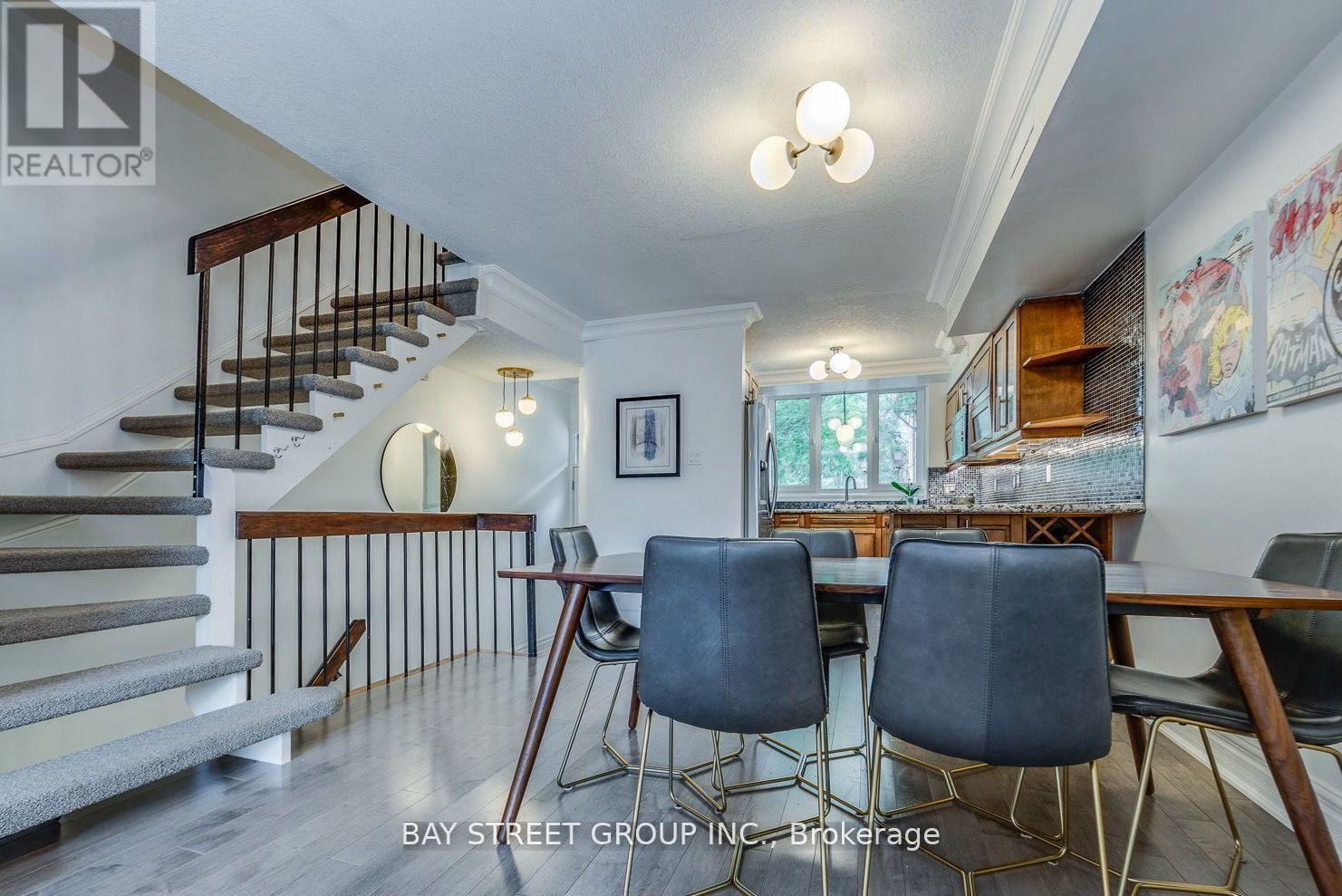 Room 2 - 217 Mutual Street, Toronto, Ontario  M5B 2B4 - Photo 4 - C12459418