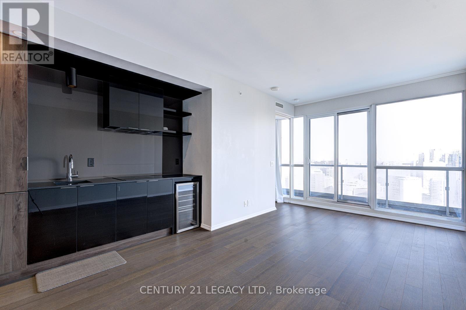 4201 - 70 Temperance Street, Toronto, Ontario  M5H 0B1 - Photo 12 - C12459422