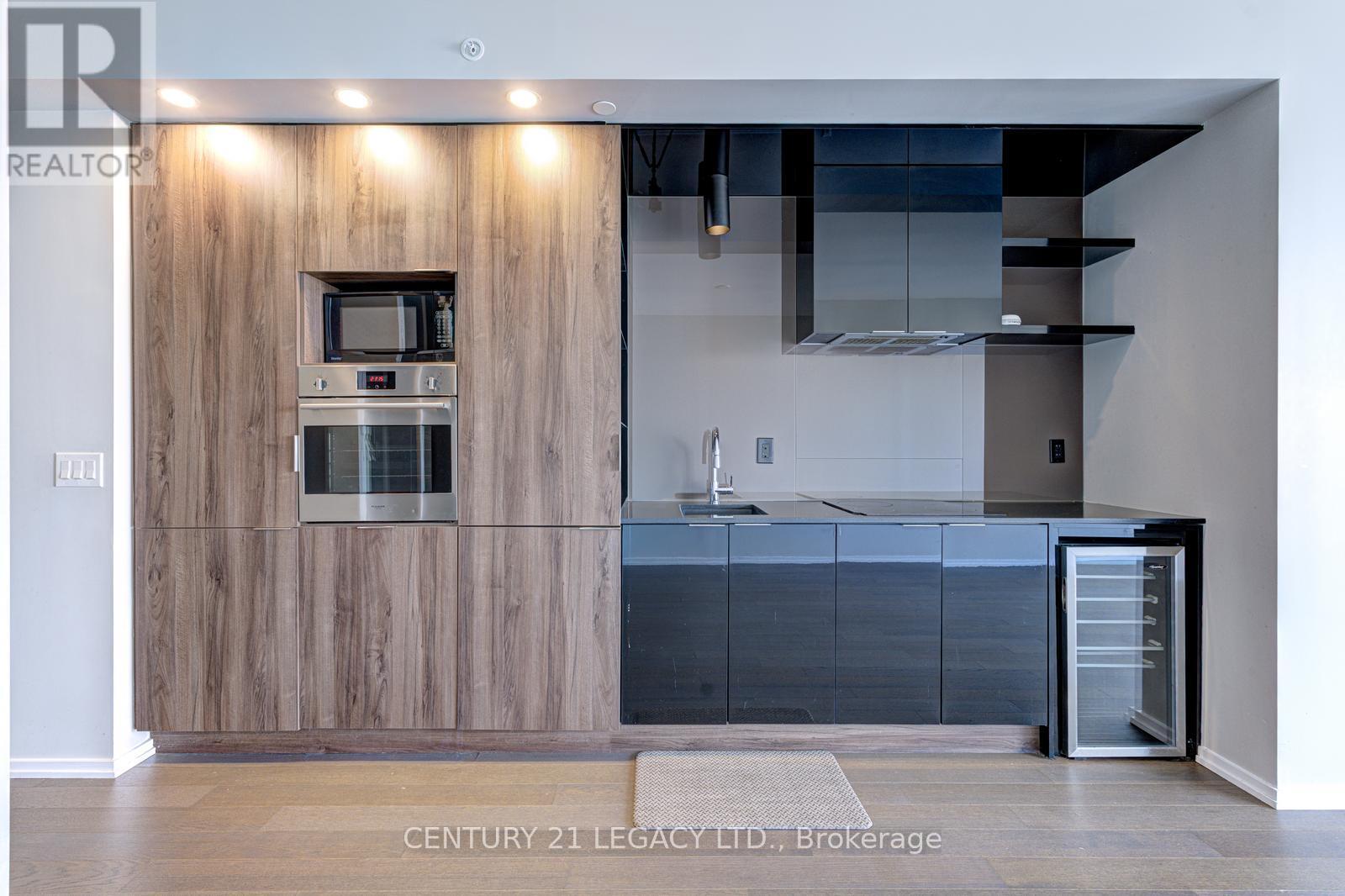 4201 - 70 Temperance Street, Toronto, Ontario  M5H 0B1 - Photo 17 - C12459422