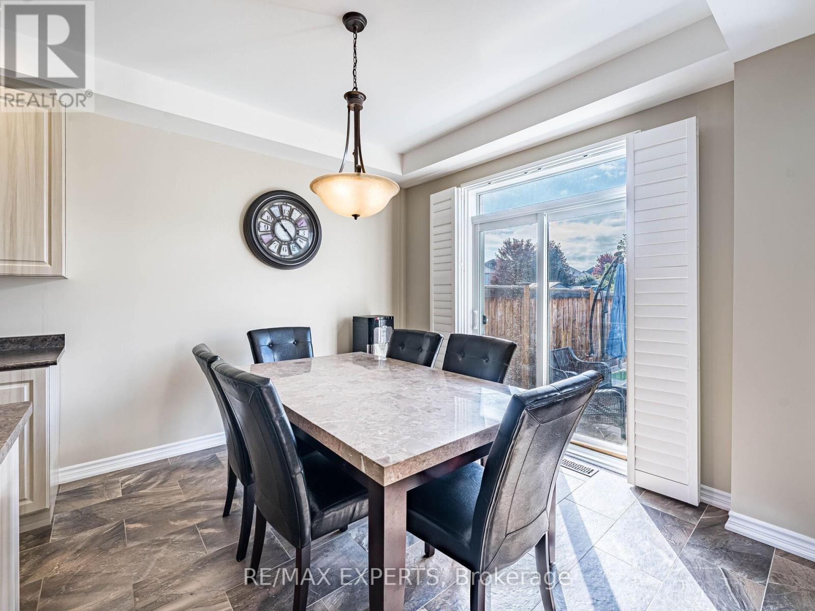 46 Jackson Drive, New Tecumseth, Ontario  L0G 1W0 - Photo 15 - N12459420