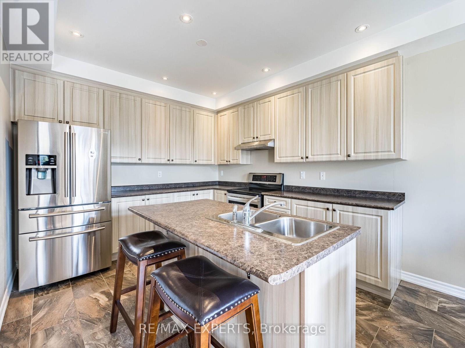 46 Jackson Drive, New Tecumseth, Ontario  L0G 1W0 - Photo 17 - N12459420