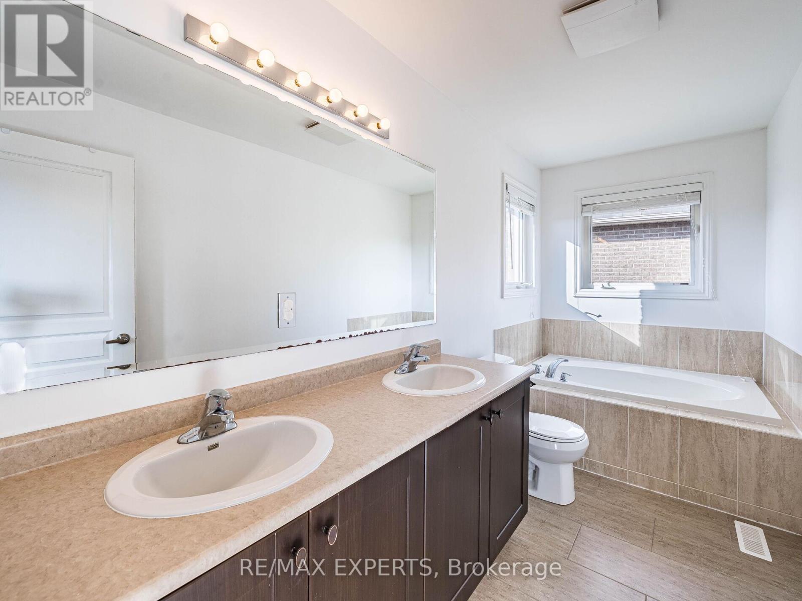 46 Jackson Drive, New Tecumseth, Ontario  L0G 1W0 - Photo 25 - N12459420