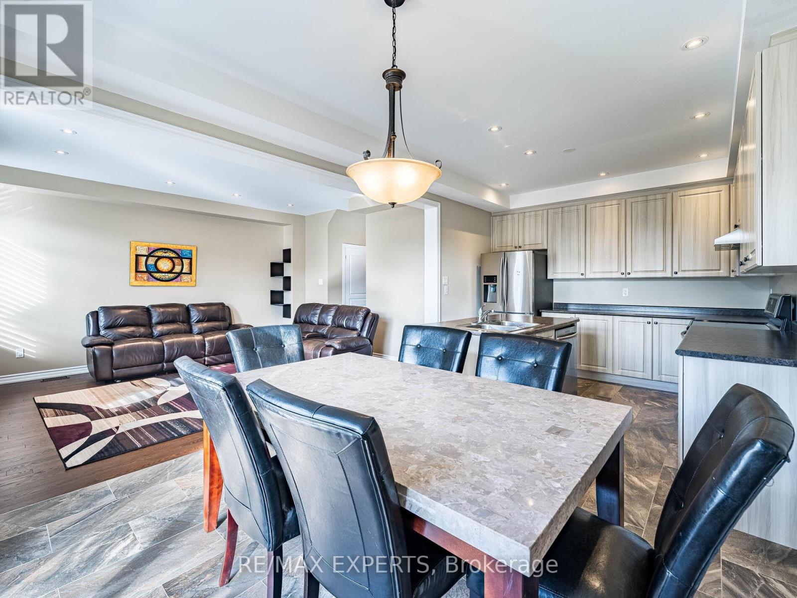 46 Jackson Drive, New Tecumseth, Ontario  L0G 1W0 - Photo 15 - N12459421