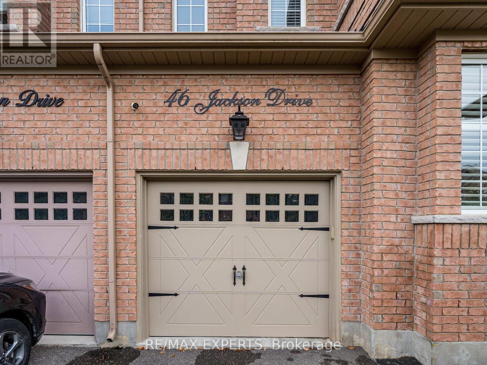 46 Jackson Drive, New Tecumseth, Ontario  L0G 1W0 - Photo 3 - N12459421