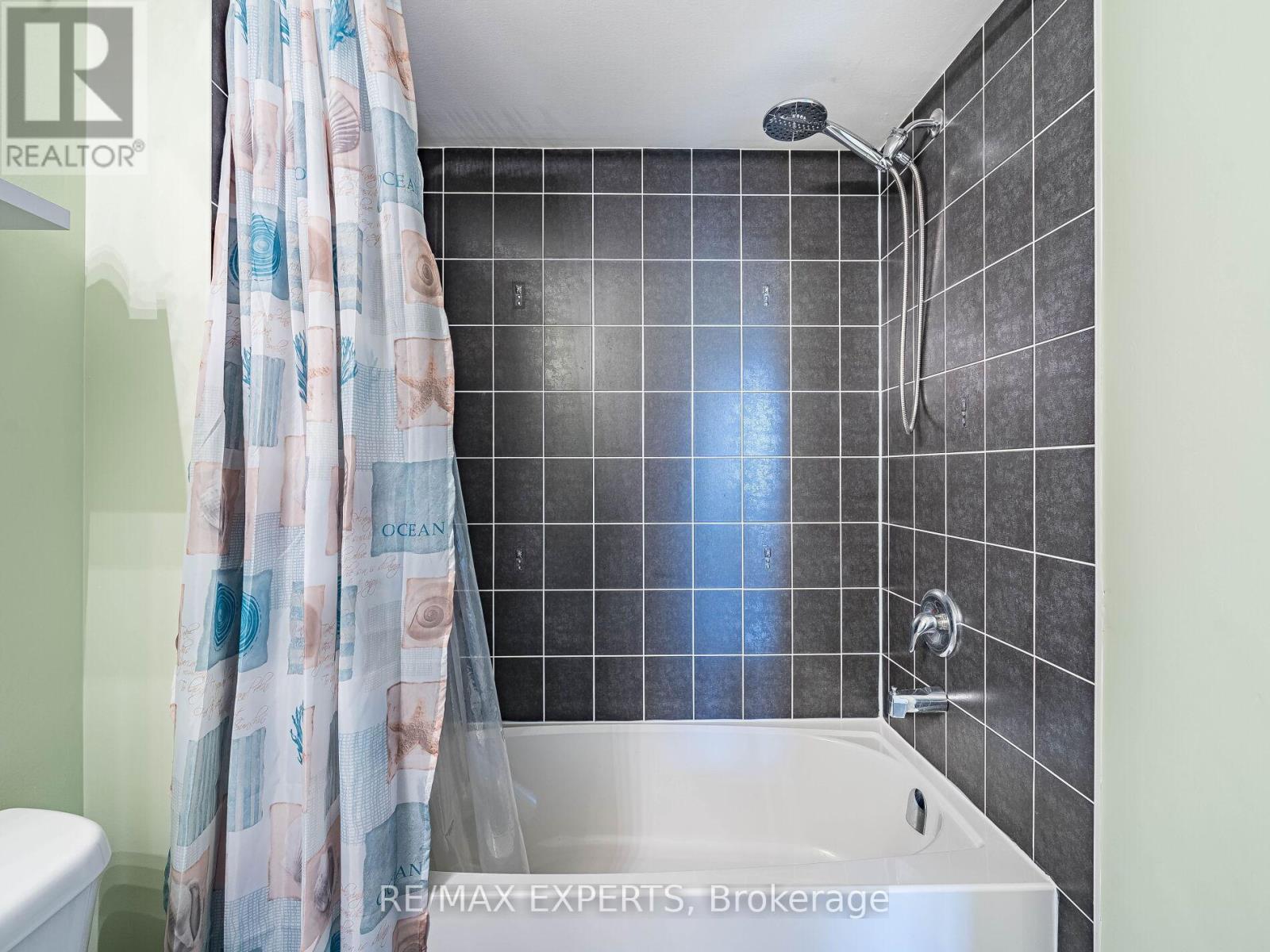 46 Jackson Drive, New Tecumseth, Ontario  L0G 1W0 - Photo 37 - N12459421