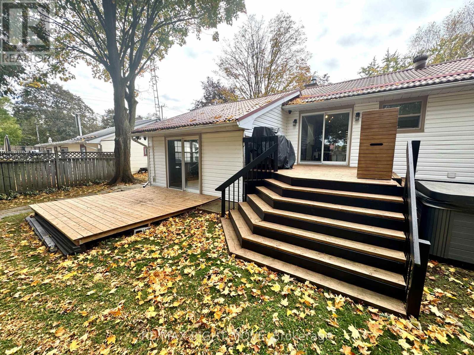 234 Oak Street, Clearview, Ontario  L0M 1S0 - Photo 33 - S12459413
