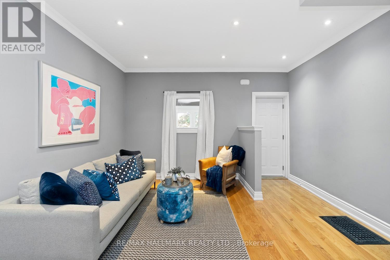 646 Beresford Avenue, Toronto, Ontario  M6S 3C3 - Photo 16 - W12459412