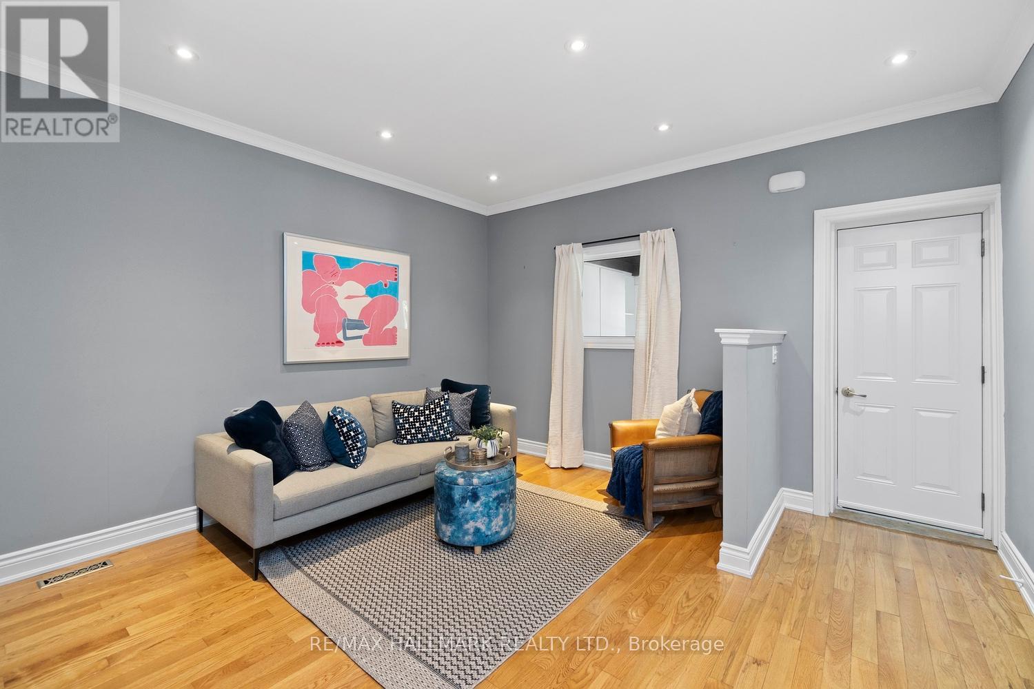 646 Beresford Avenue, Toronto, Ontario  M6S 3C3 - Photo 2 - W12459412