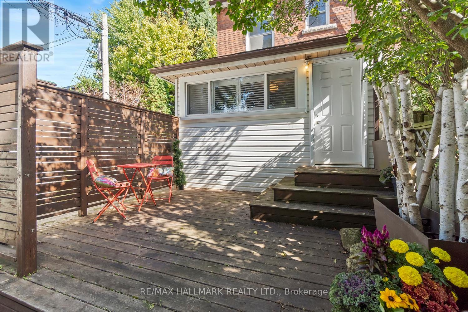 646 Beresford Avenue, Toronto, Ontario  M6S 3C3 - Photo 37 - W12459412