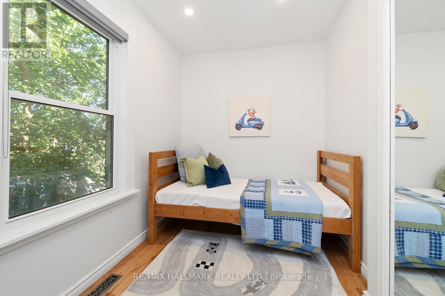 646 Beresford Avenue, Toronto, Ontario  M6S 3C3 - Photo 8 - W12459412