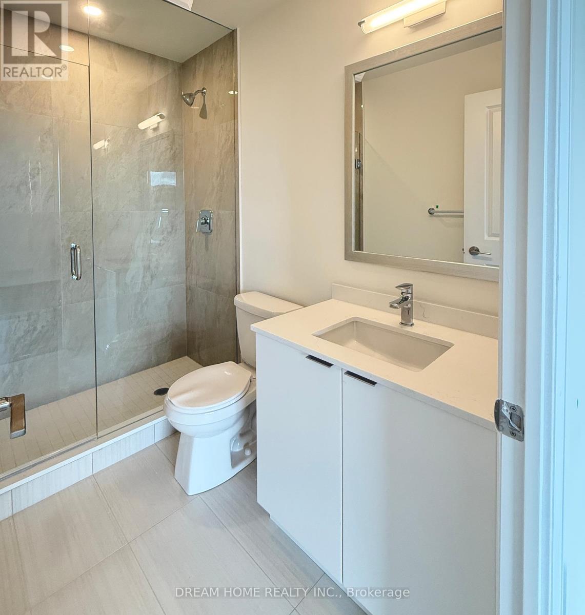 2304 - 15 Watergarden Drive, Mississauga, Ontario  L5R 0H4 - Photo 10 - W12459423