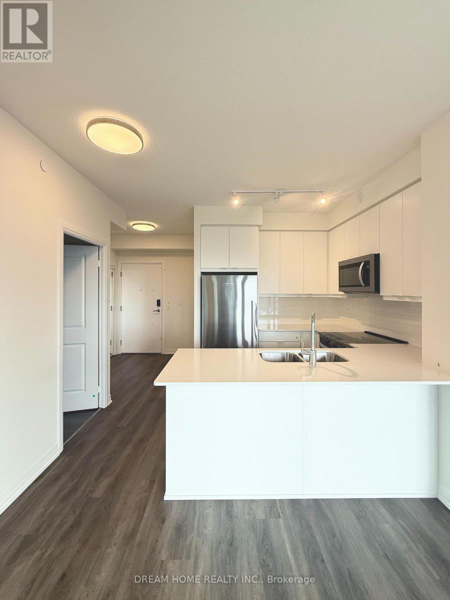 2304 - 15 Watergarden Drive, Mississauga, Ontario  L5R 0H4 - Photo 6 - W12459423