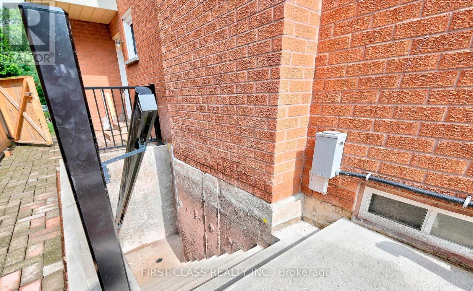 LOWER - 1200 RUSHBROOKE DRIVE, Oakville, Ontario