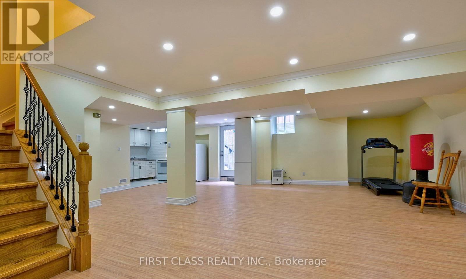 Lower - 1200 Rushbrooke Drive, Oakville, Ontario  L6M 1K9 - Photo 2 - W12459426