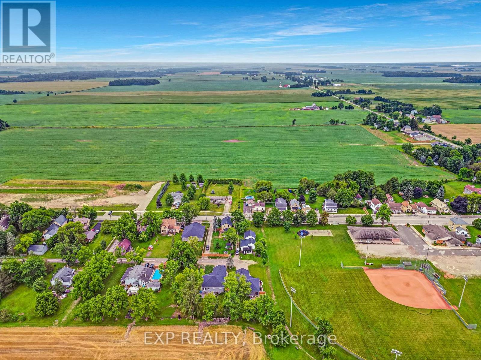 Photo 45 of 48 for 56 Victoria Avenue E