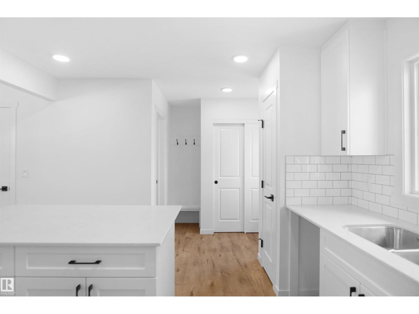 140 Ficus Wy, Fort Saskatchewan, Alberta  T8L 0Z6 - Photo 11 - E4447097