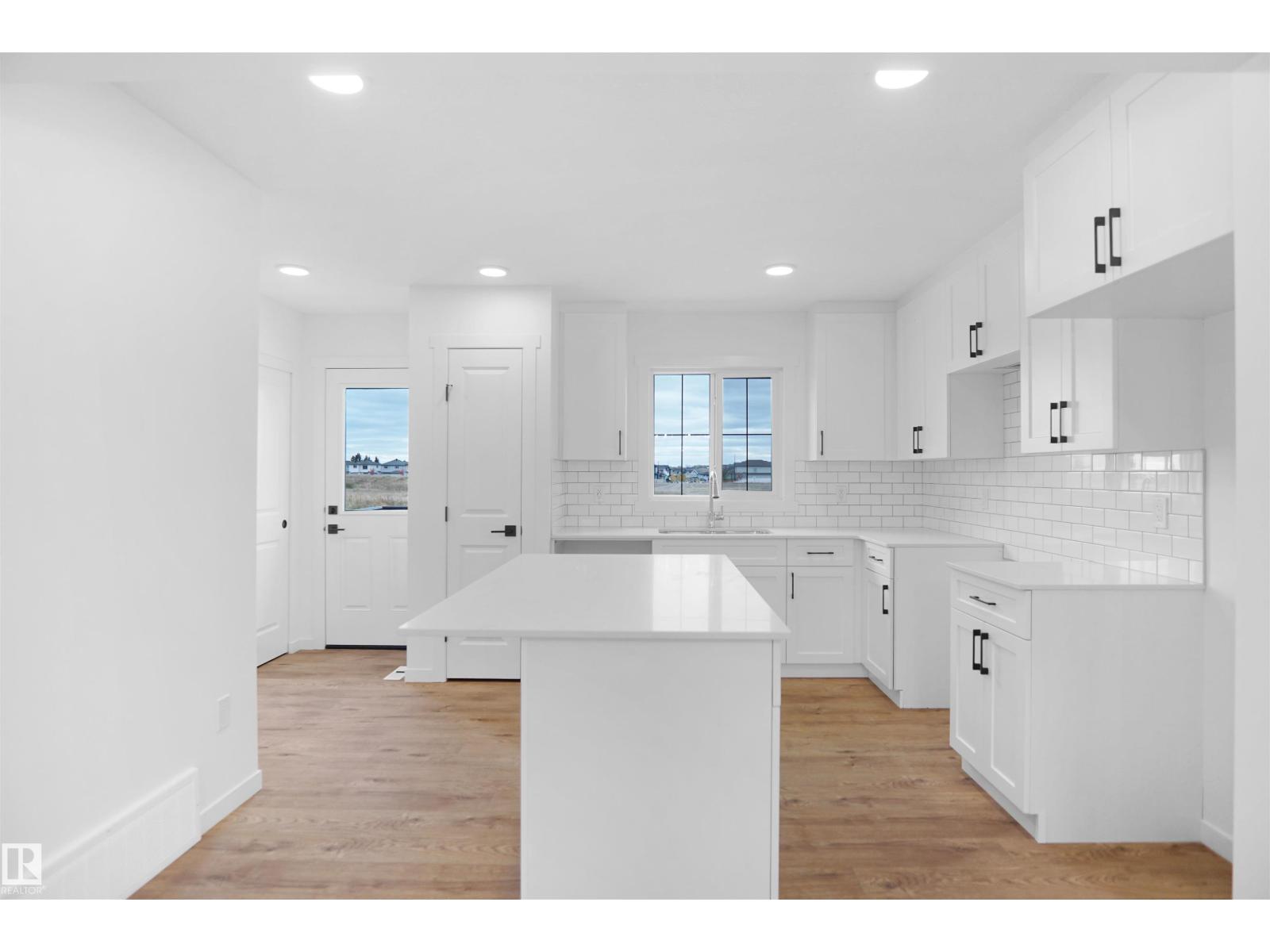 140 Ficus Wy, Fort Saskatchewan, Alberta  T8L 0Z6 - Photo 10 - E4447097