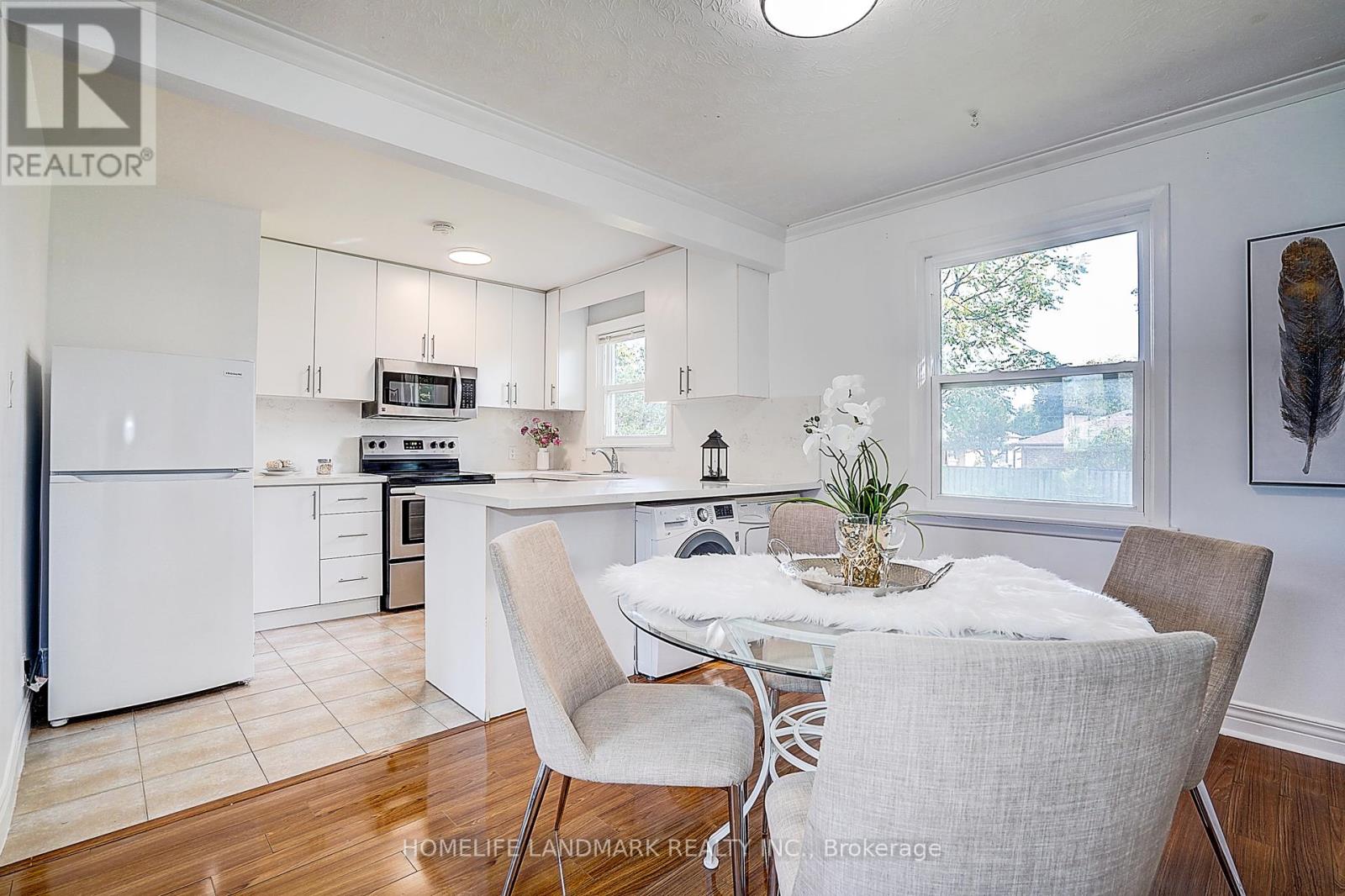 181 Searle Avenue, Toronto, Ontario  M3H 4B5 - Photo 11 - C12459428