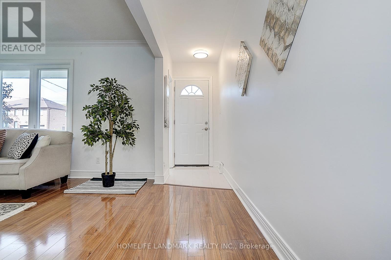 181 Searle Avenue, Toronto, Ontario  M3H 4B5 - Photo 5 - C12459428