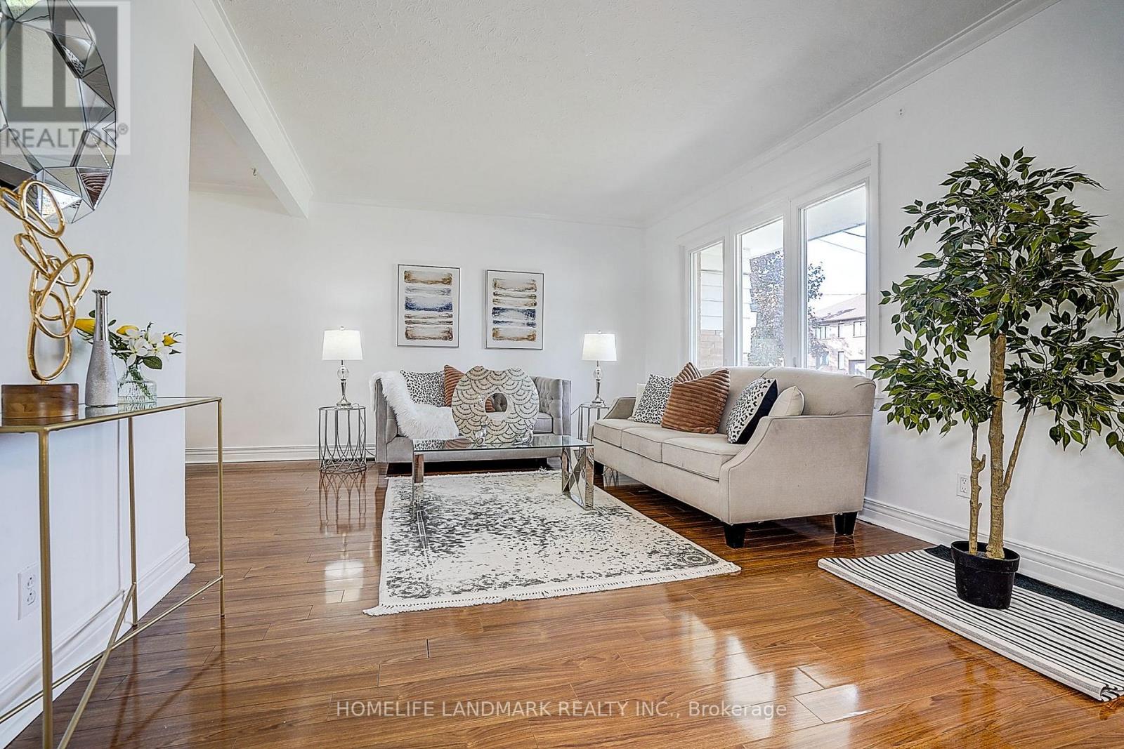 181 Searle Avenue, Toronto, Ontario  M3H 4B5 - Photo 7 - C12459428