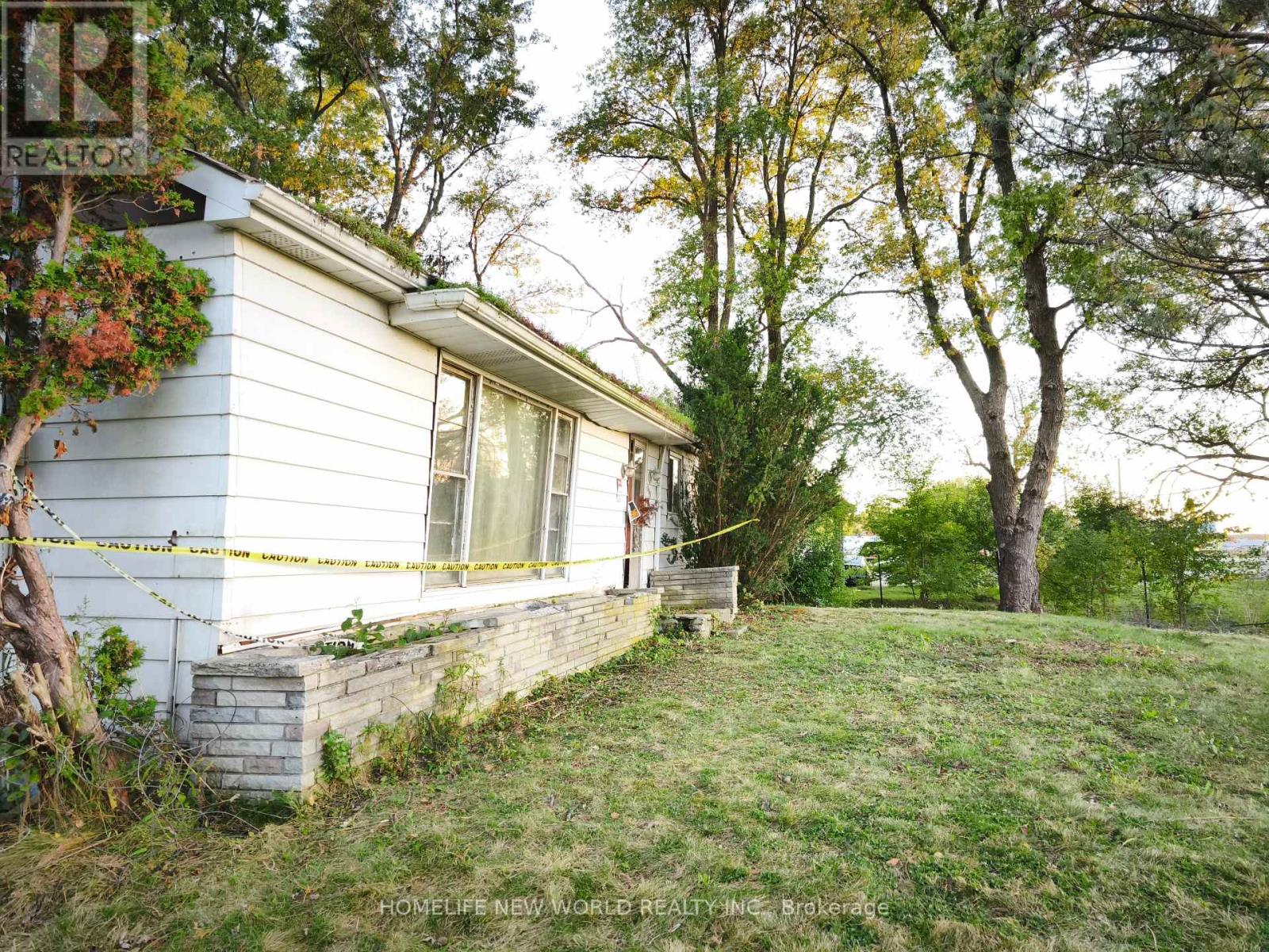 790 Hwy 6, Haldimand, Ontario  N3W 1N6 - Photo 3 - X12459427