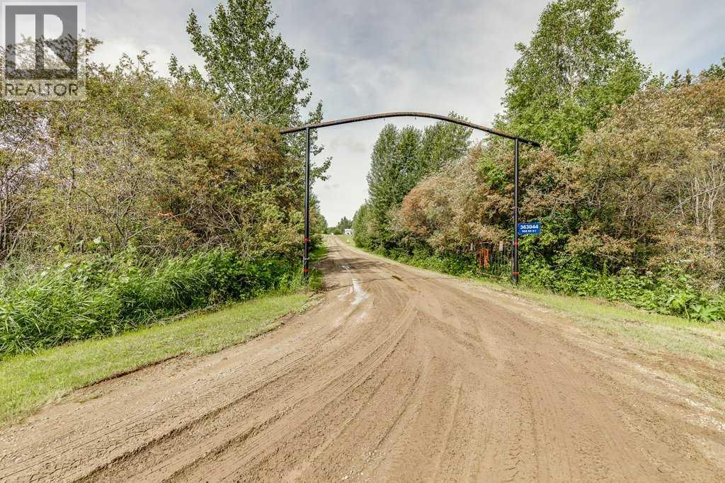 363044 Range Road 5-1, Rural Clearwater County, Alberta  T0M 0M0 - Photo 2 - A2261793