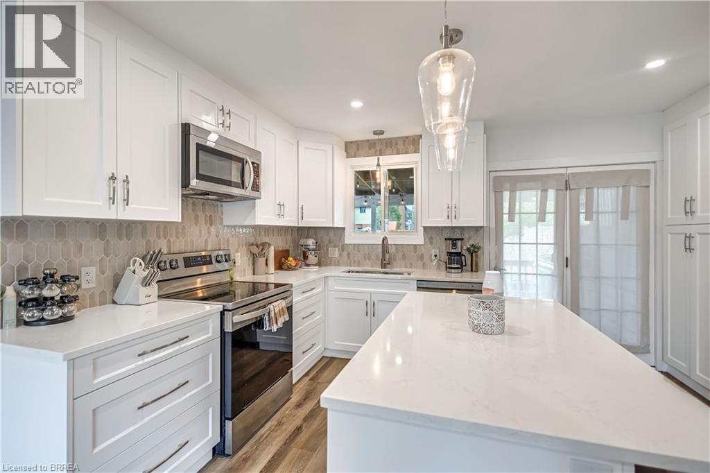 Photo 10 of 41 for 31 Parkview Heights