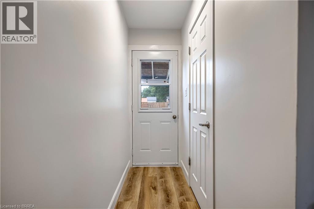 Photo 15 of 41 for 31 Parkview Heights