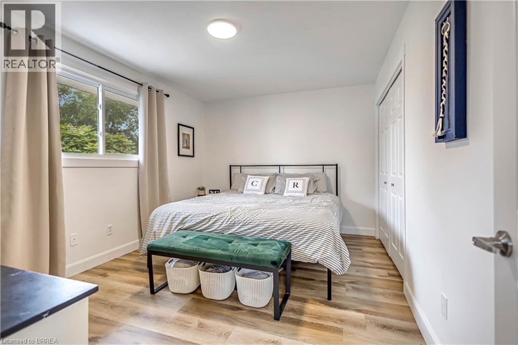 Photo 17 of 41 for 31 Parkview Heights