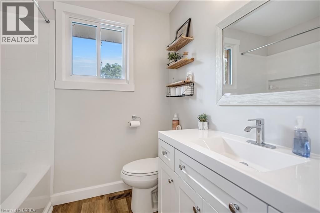 Photo 24 of 41 for 31 Parkview Heights