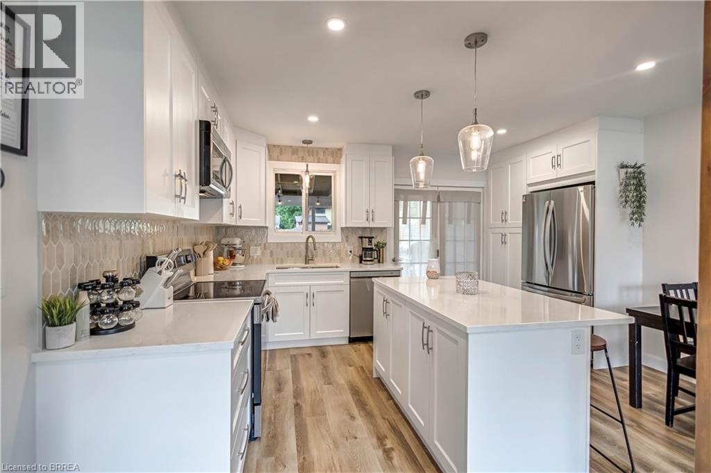 Photo 9 of 41 for 31 Parkview Heights